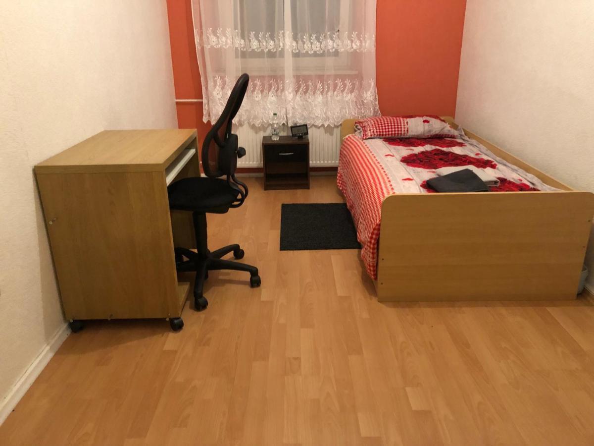 Misha,S Place Duisburg Luaran gambar